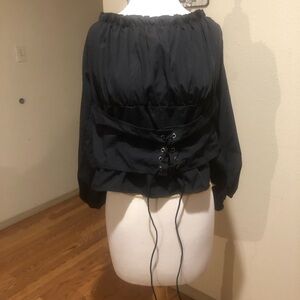 NWOT 4X SHEIN Black Peasant style with balloon sleeves crop top.